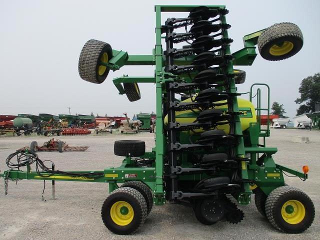 Image of John Deere 1990 equipment image 2