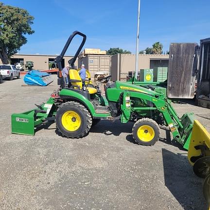 Image of John Deere 2025R equipment image 2