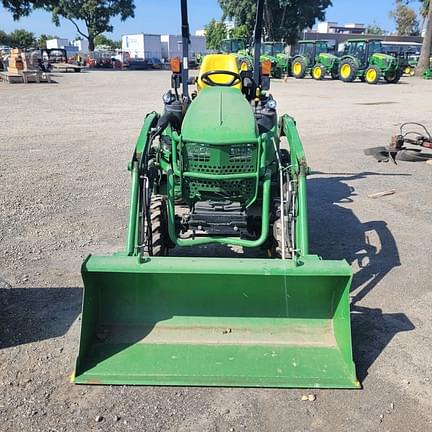Image of John Deere 2025R equipment image 3