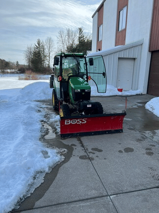 Main image John Deere 2025R