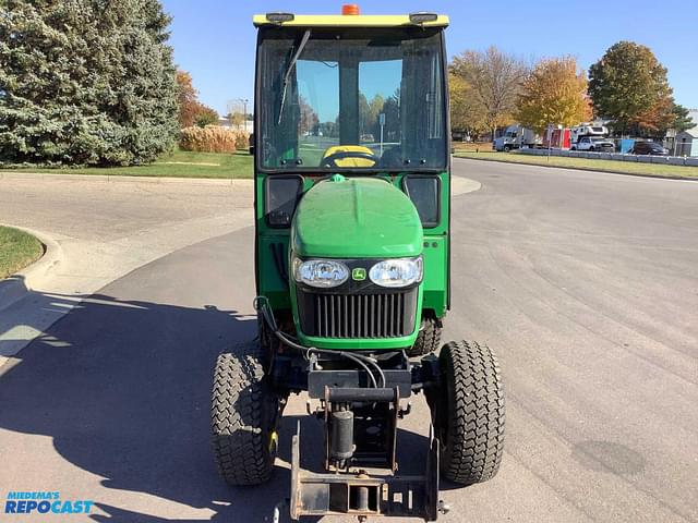 Image of John Deere 2025R equipment image 1