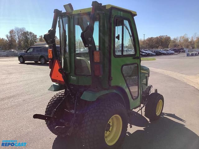 Image of John Deere 2025R equipment image 4