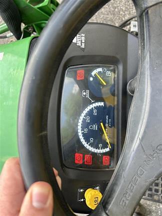 Image of John Deere 2032R equipment image 3