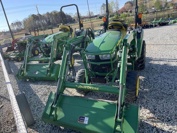 Image of John Deere 2032R equipment image 2