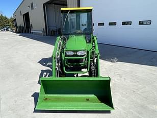 Main image John Deere 2032R 8