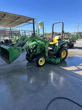 Image of John Deere 2032R equipment image 1