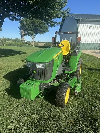 Image of John Deere 2032R Primary image