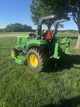 Image of John Deere 2032R equipment image 4