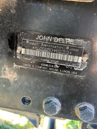 Image of John Deere 2032R equipment image 4