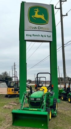 Main image John Deere 2032R