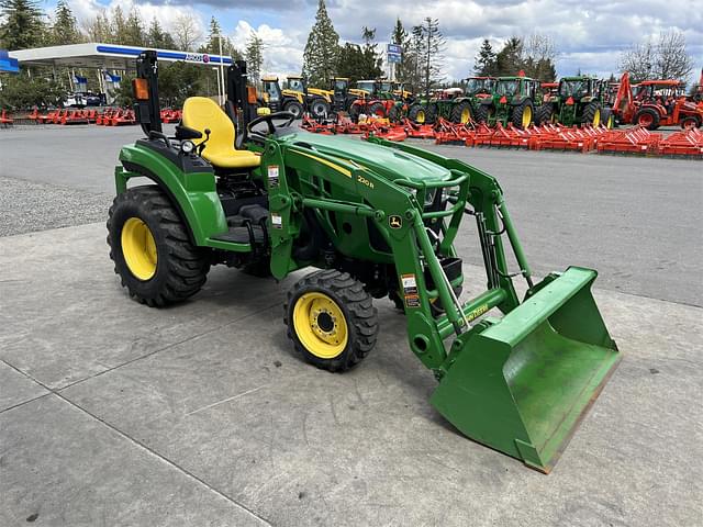 Image of John Deere 2032R equipment image 3