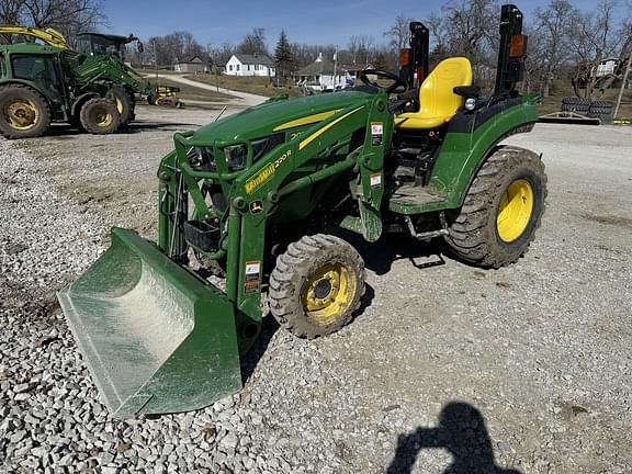 Image of John Deere 2032R Primary image