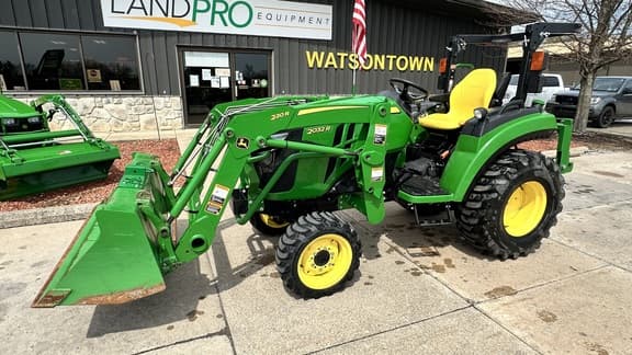 Image of John Deere 2032R equipment image 3