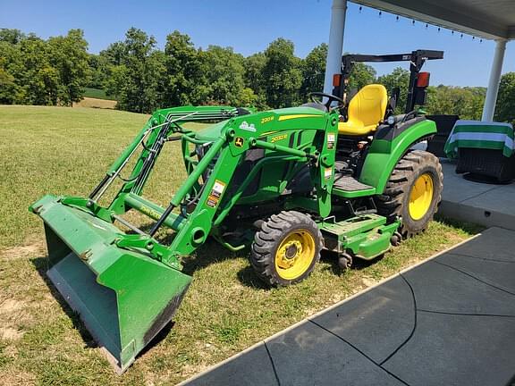 Image of John Deere 2032R Primary image