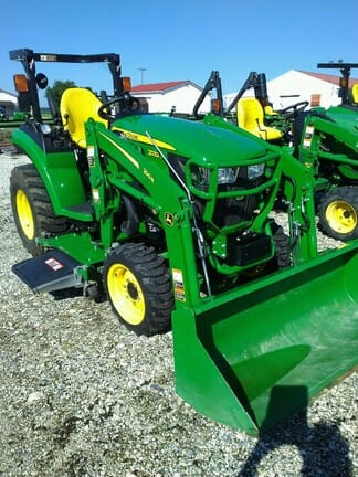 Main image John Deere 2032R