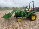 2017 John Deere 2032R Image