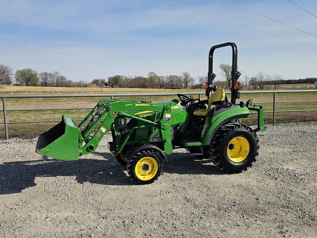 Image of John Deere 2038R Primary image