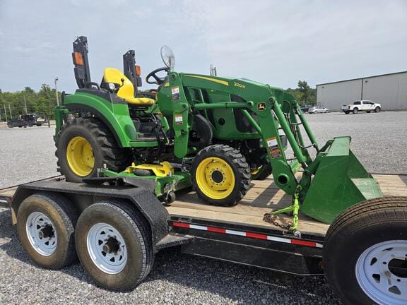 2017 John Deere 2038R Equipment Image0