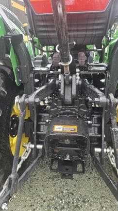 Image of John Deere 2038R equipment image 4