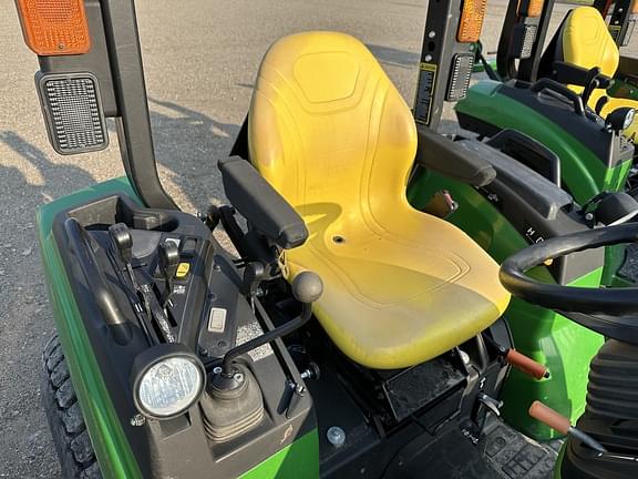 Image of John Deere 2038R equipment image 3