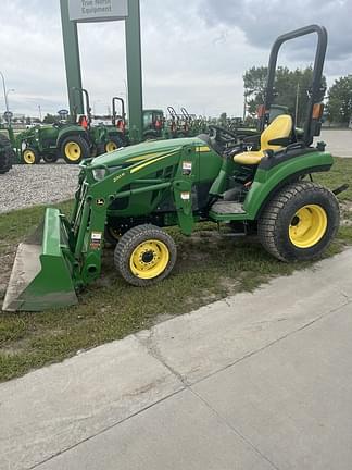 Image of John Deere 2038R equipment image 4