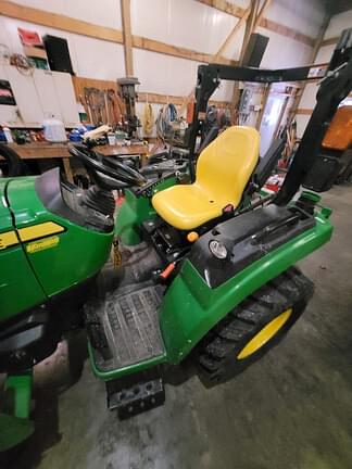 Image of John Deere 2038R equipment image 3