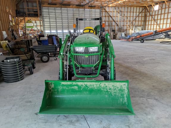 Image of John Deere 2038R equipment image 2
