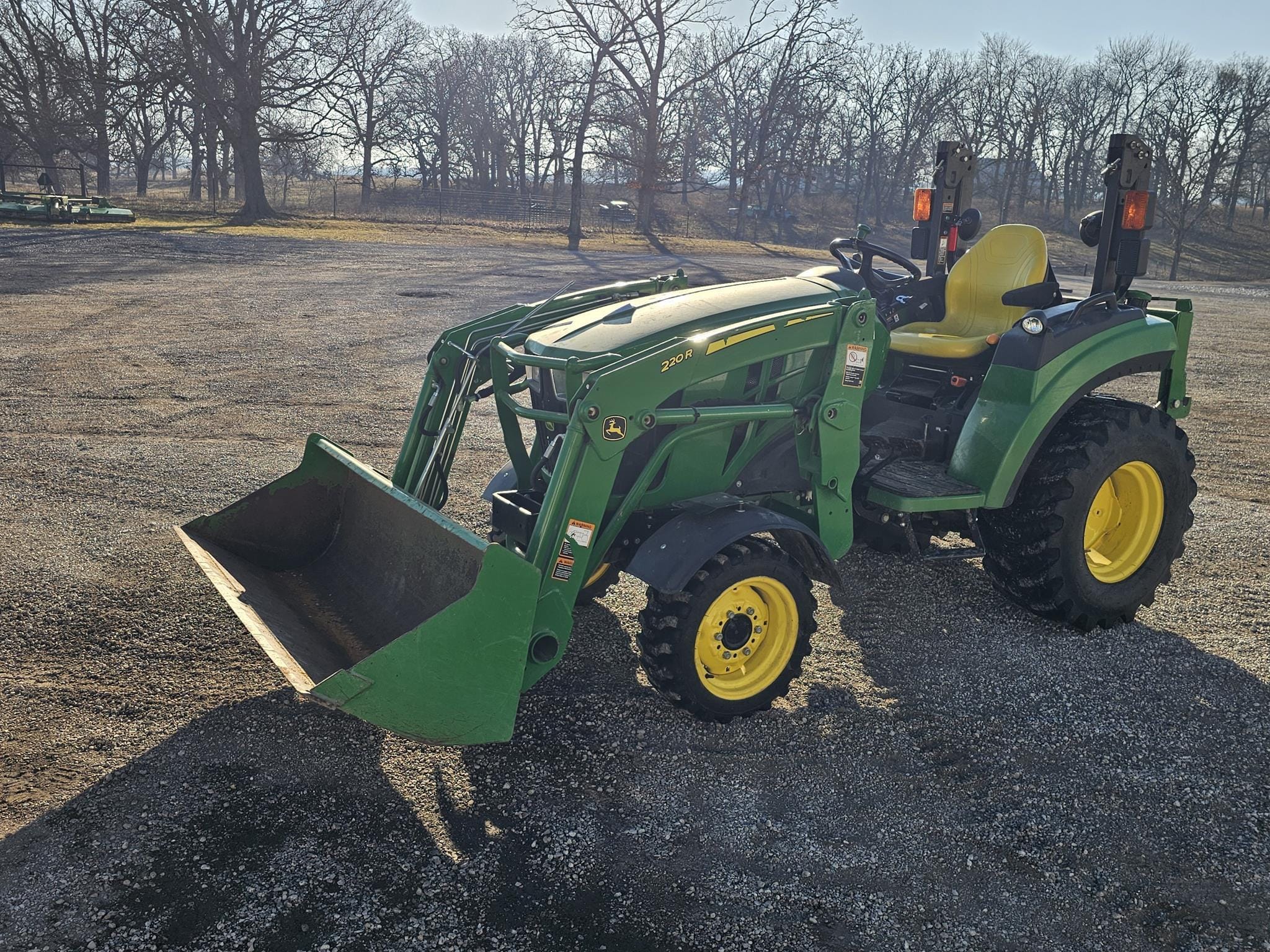 2017 John Deere 2038R Equipment Image0
