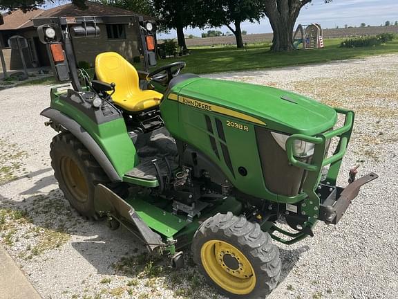 Image of John Deere 2038R equipment image 2