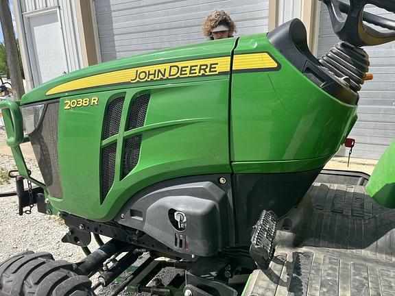Image of John Deere 2038R equipment image 1