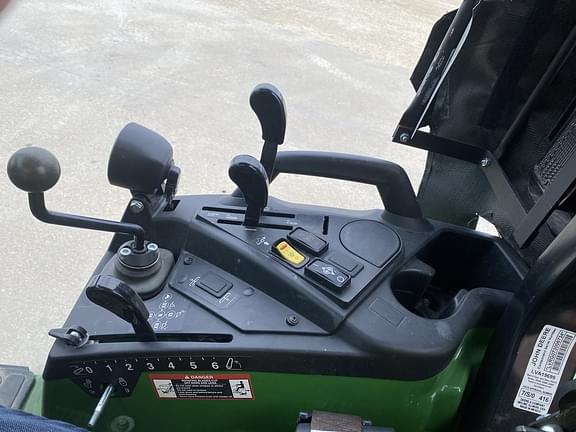 Image of John Deere 2038R equipment image 4