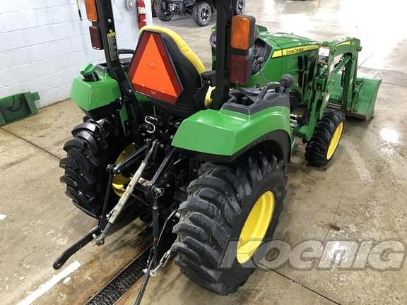 Image of John Deere 2038R equipment image 3