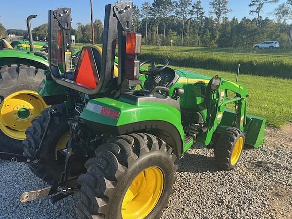 Image of John Deere 2038R equipment image 3