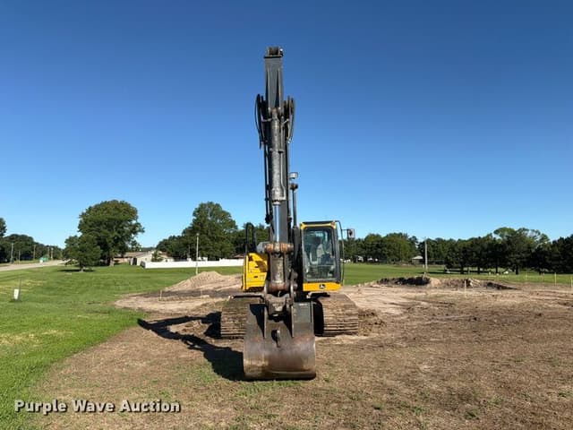 Image of John Deere 210G equipment image 1