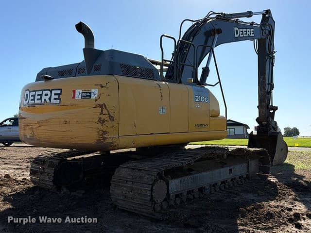 Image of John Deere 210G equipment image 4