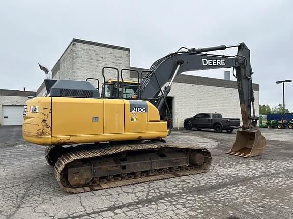 Image of John Deere 210G LC equipment image 2
