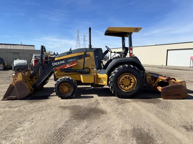 Image of John Deere 210L EP equipment image 4