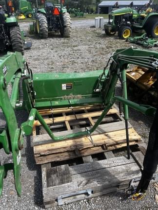Image of John Deere 220R equipment image 2