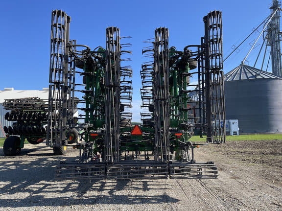 Image of John Deere 2230FH equipment image 3