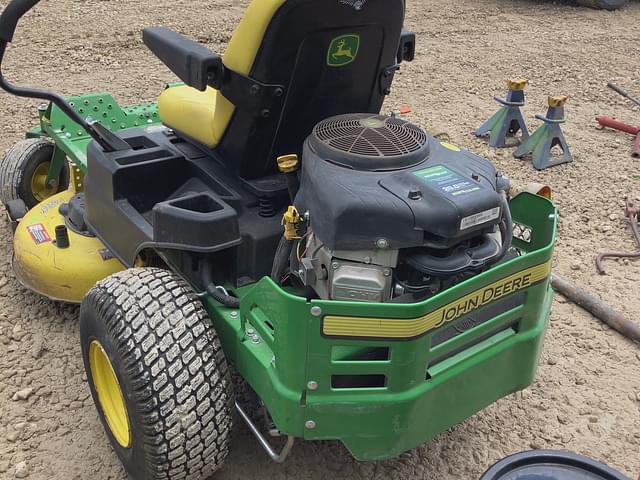 Image of John Deere Z335M equipment image 2
