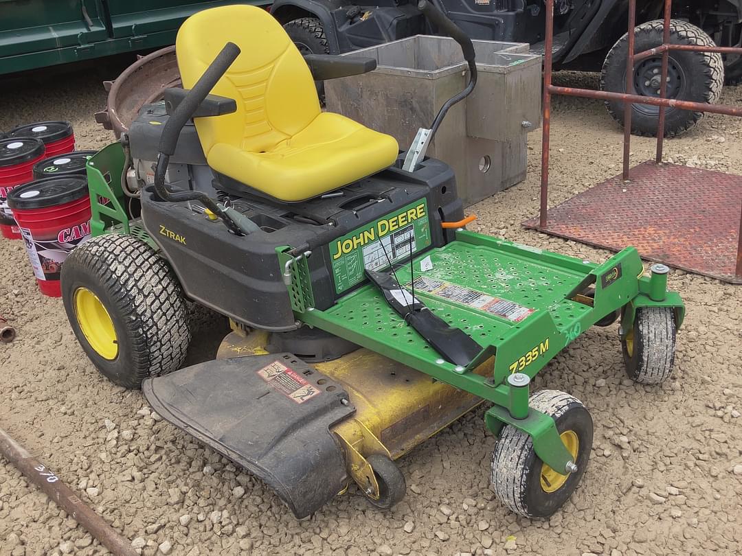 Image of John Deere Z335M Primary image
