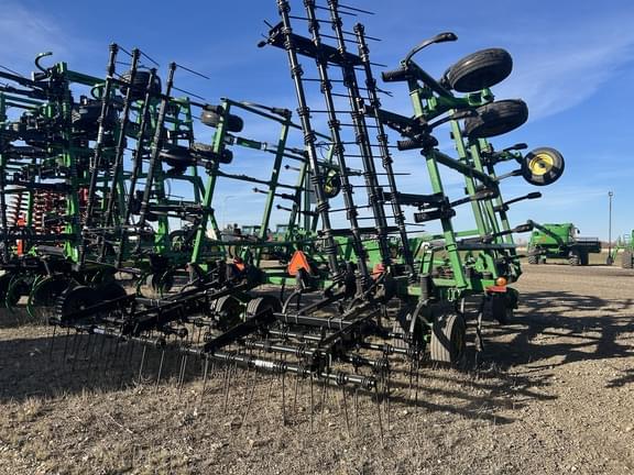 Image of John Deere 2410 equipment image 2