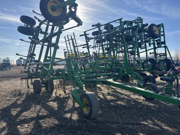 Image of John Deere 2410 equipment image 1