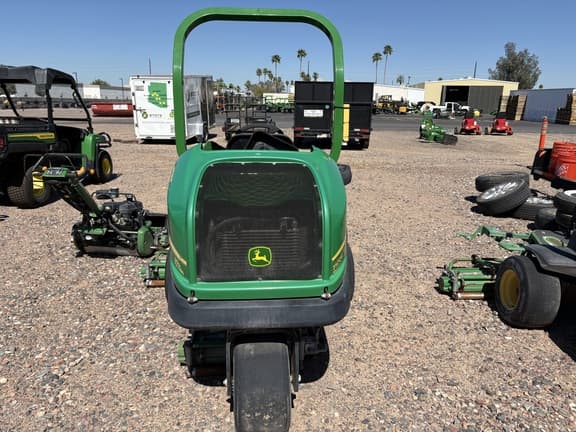 Image of John Deere 2500B equipment image 4