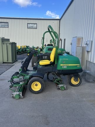 Image of John Deere 2500B equipment image 3