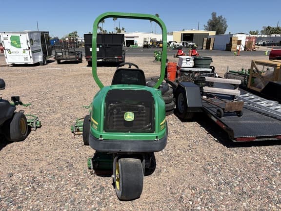 Image of John Deere 2500B equipment image 4