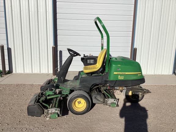 Image of John Deere 2500B equipment image 1