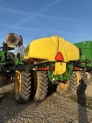 Image of John Deere 2510L equipment image 2