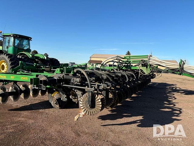 Image of John Deere 2510S equipment image 4