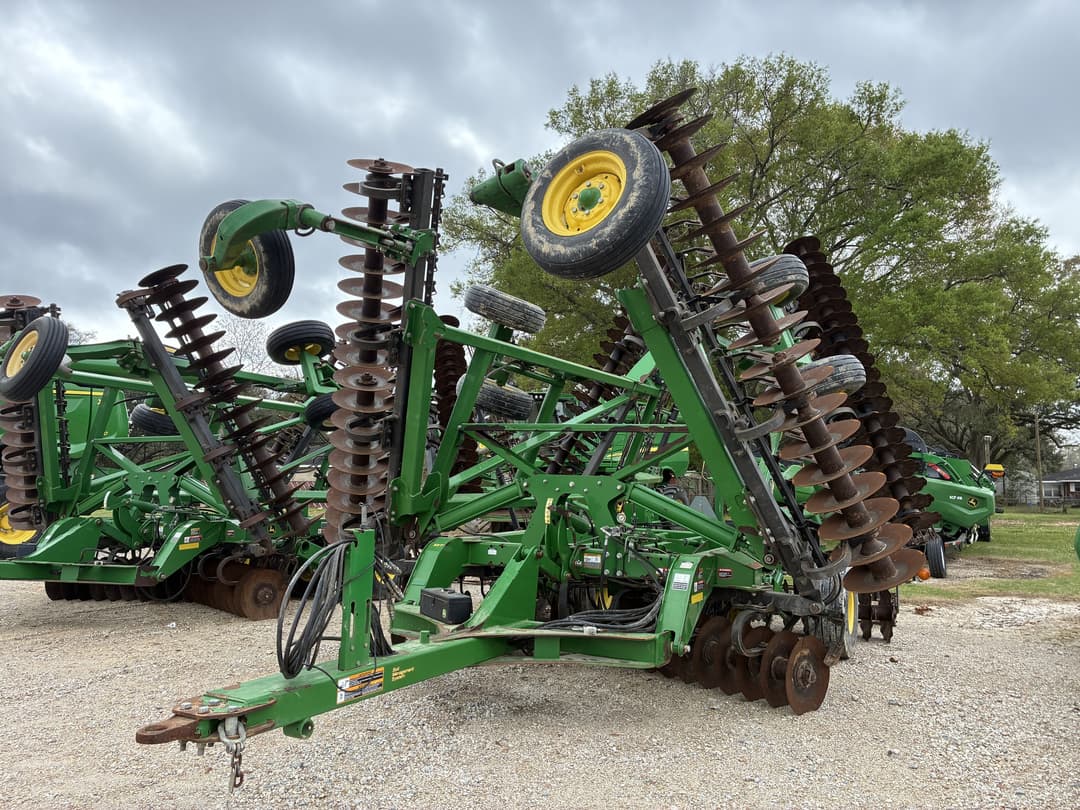 Image of John Deere 2623VT Primary image
